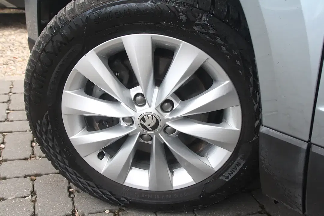 Skoda Karoq 1.0 TSI Ambition - Thumbnail 9