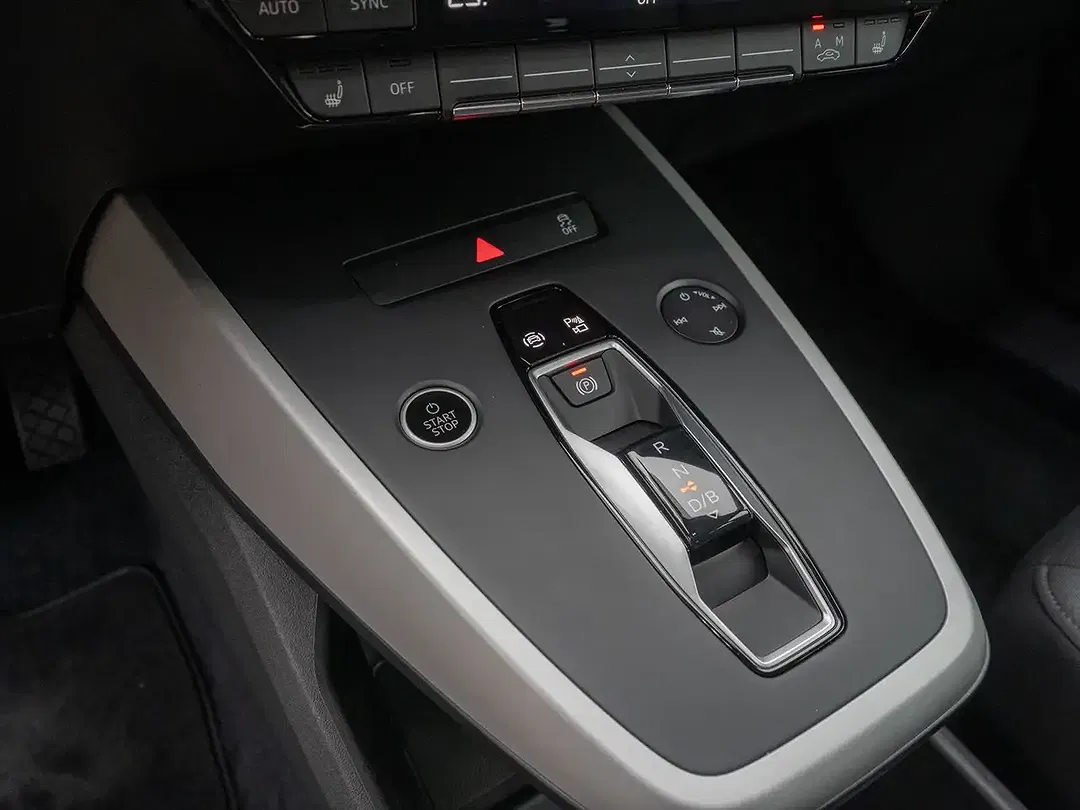 Audi Q4 e-tron 40 - Thumbnail 13