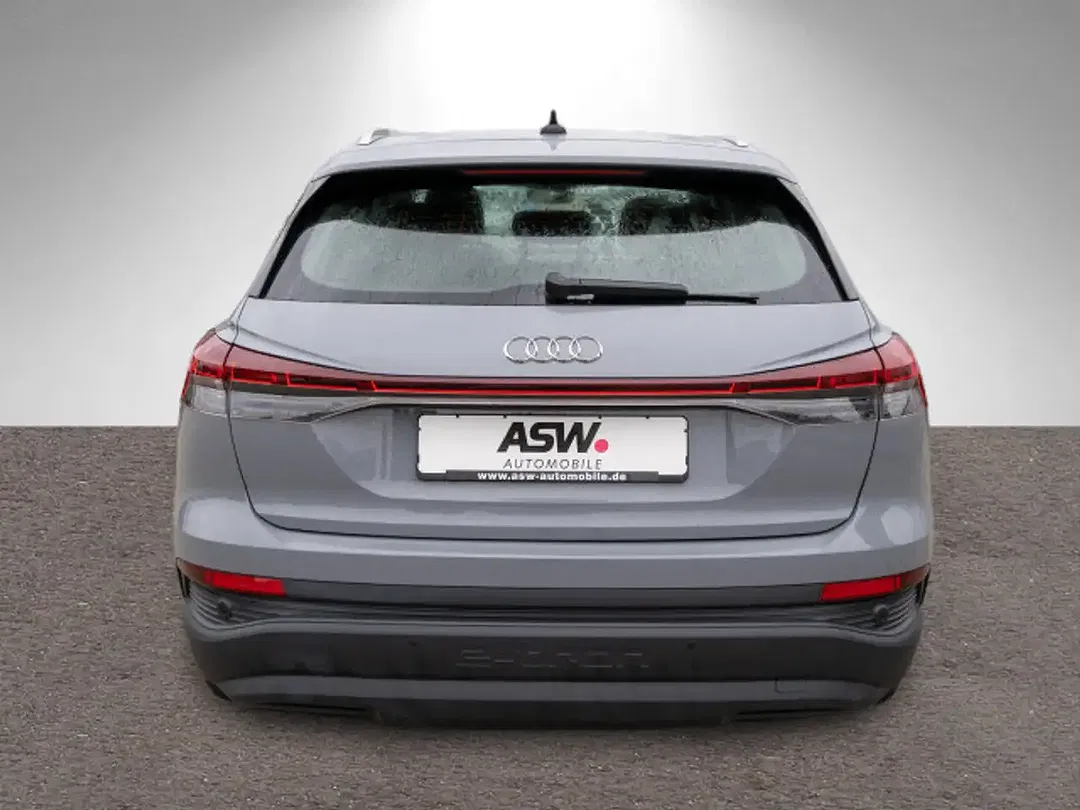 Audi Q4 e-tron 40 - Thumbnail 5