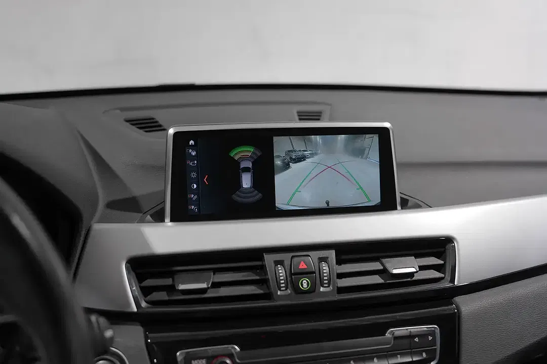 BMW X1 xDrive M - Thumbnail 4