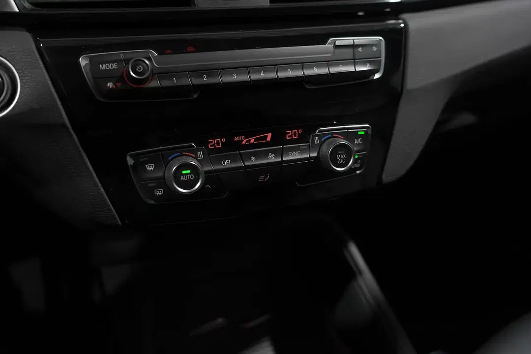 BMW X1 xDrive M - Thumbnail 5