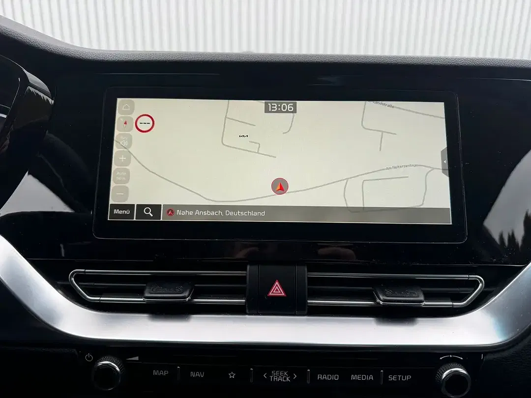 Kia Niro Vision - Thumbnail 14