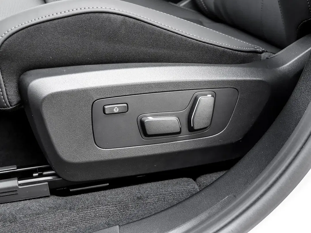 BMW X3 xDrive M - Thumbnail 12