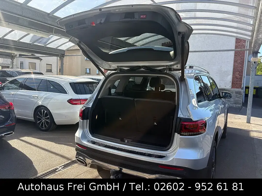 Mercedes-Benz GLB 200 AMG - Thumbnail 11
