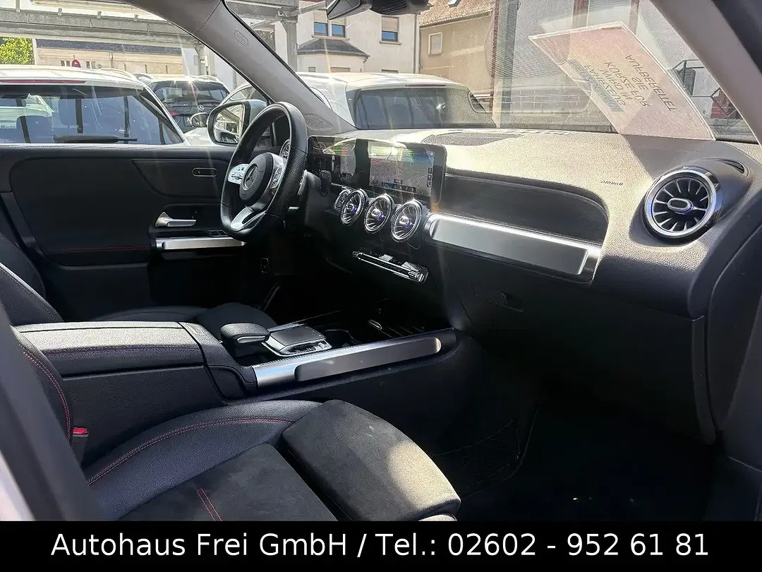 Mercedes-Benz GLB 200 AMG - Thumbnail 15