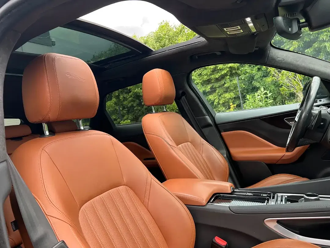 Jaguar F-Pace 4x4 Portfolio - Thumbnail 12