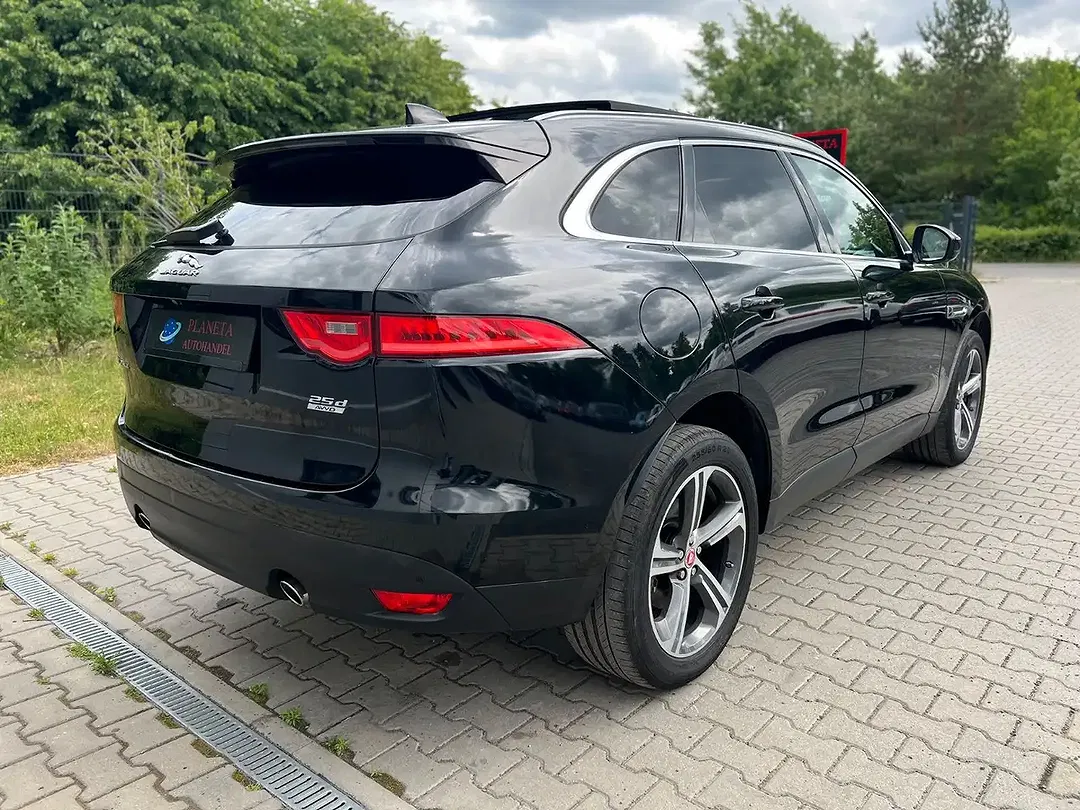 Jaguar F-Pace 4x4 Portfolio - Thumbnail 6