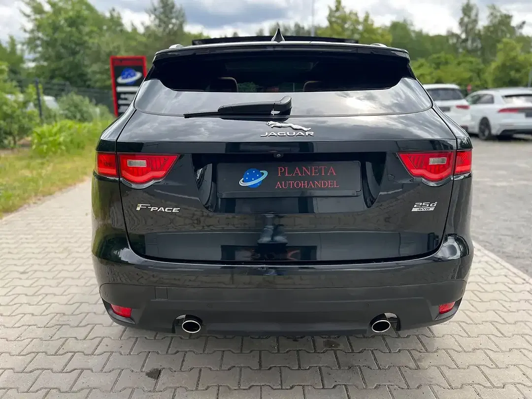 Jaguar F-Pace 4x4 Portfolio - Thumbnail 7