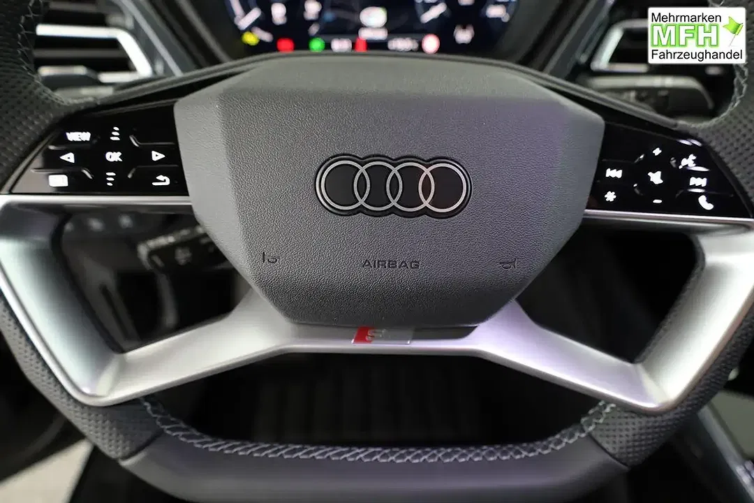Audi Q4 e-tron 45 quattro Matrix LED Base S line - Thumbnail 8