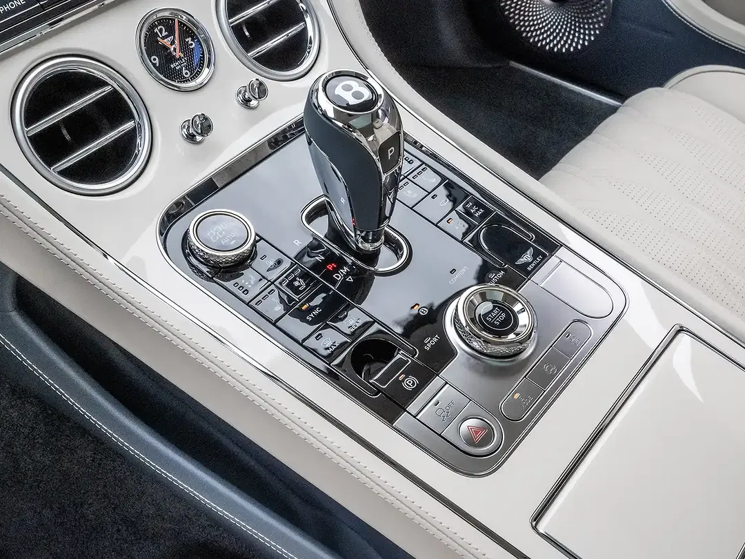 Bentley Continental GT Azure - Thumbnail 14