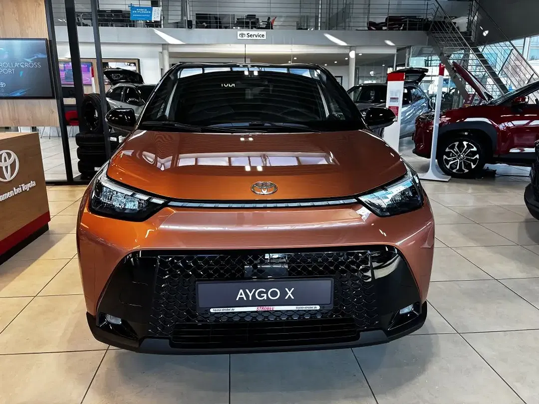 Toyota Aygo X 1.5 Hybrid Teamplayer - foto 1