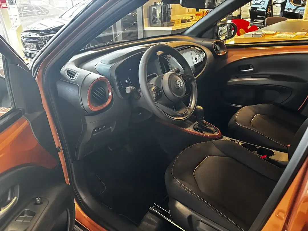 Toyota Aygo X 1.5 Hybrid Teamplayer - Thumbnail 6