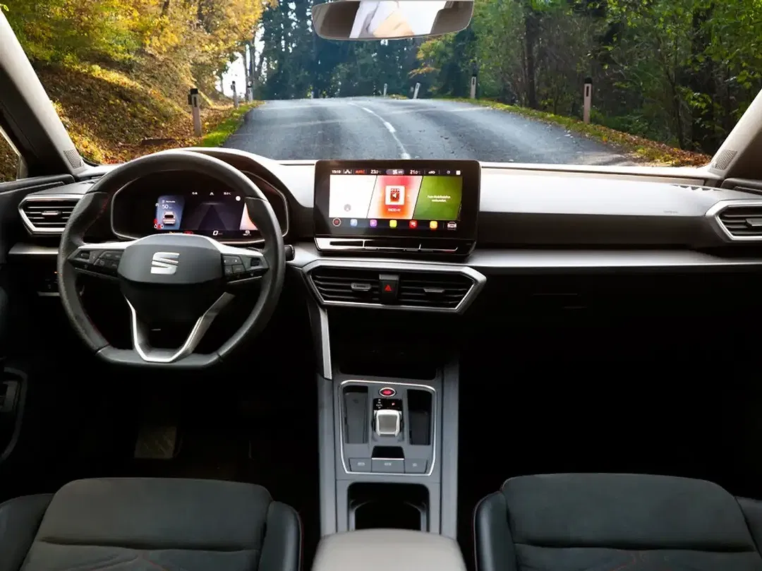 SEAT Leon 1.5 eTSI ACT DSG FR - Thumbnail 7
