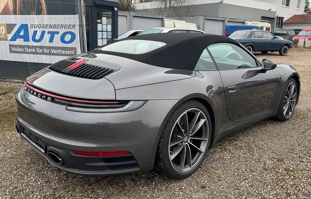 Porsche 911 Carrera Cabriolet - Thumbnail 5