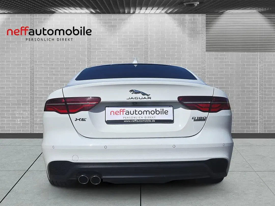 Jaguar XE D180 4x4 S - Thumbnail 4