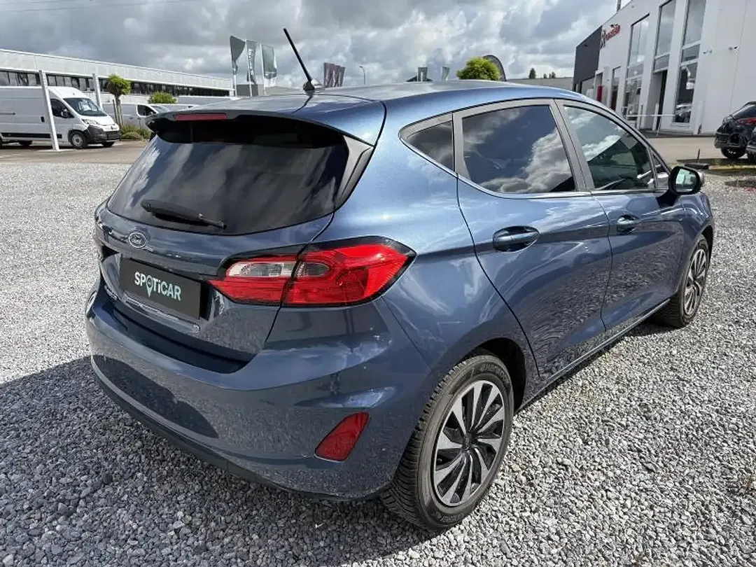 Ford Fiesta Titanium - Thumbnail 3