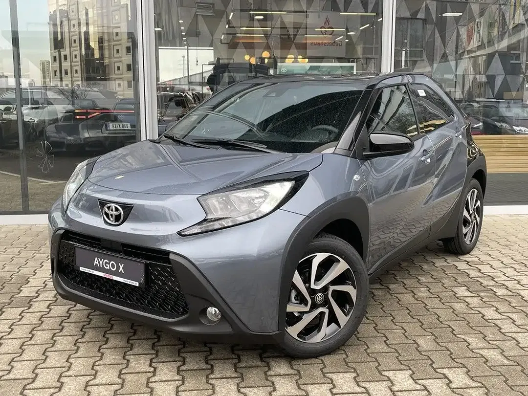 Toyota Aygo X Teamplayer - Thumbnail 1