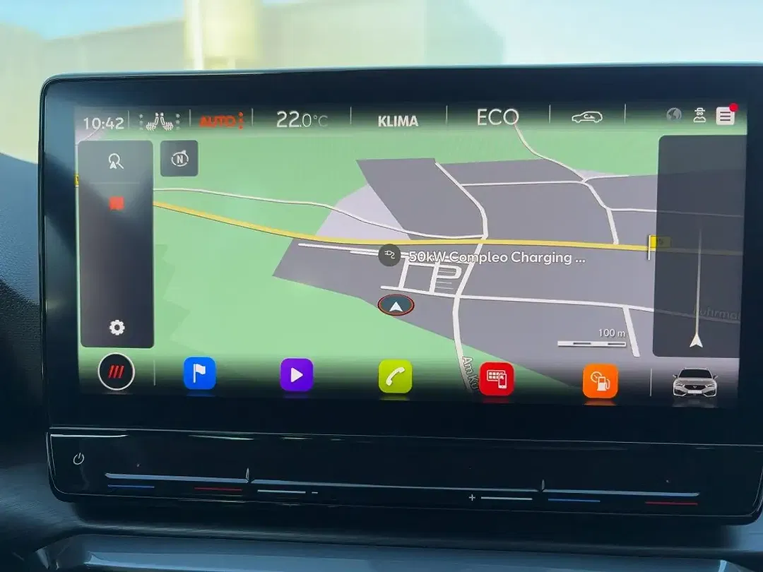 CUPRA Leon PHEV Matrix LED DCC Sportstourer VZ1 - Thumbnail 10