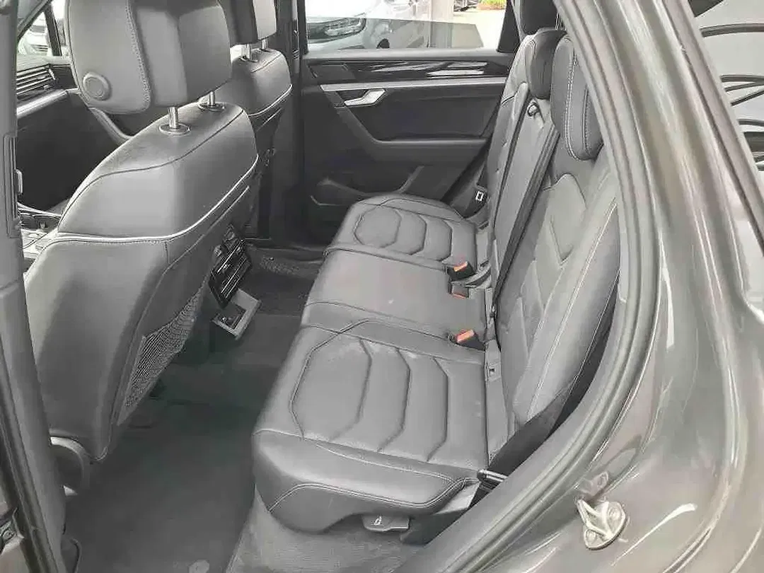 Volkswagen Touareg 3.0 TSI eHybrid 4Motion Elegance - Thumbnail 8