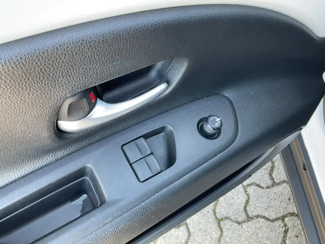 Toyota Aygo - Thumbnail 11