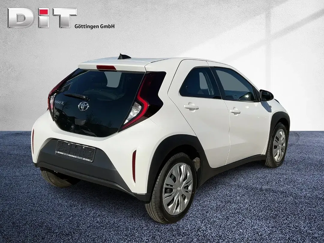 Toyota Aygo - Thumbnail 6