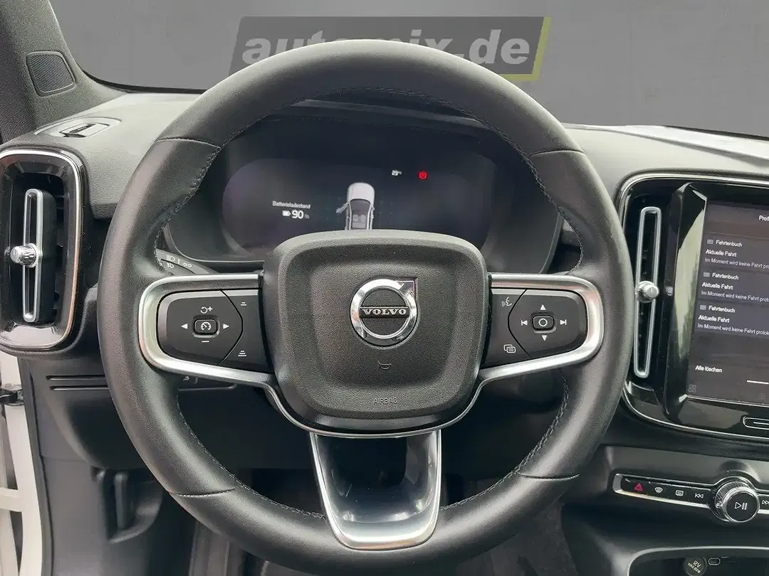 Volvo C40 EV Recharge Plus - Thumbnail 9