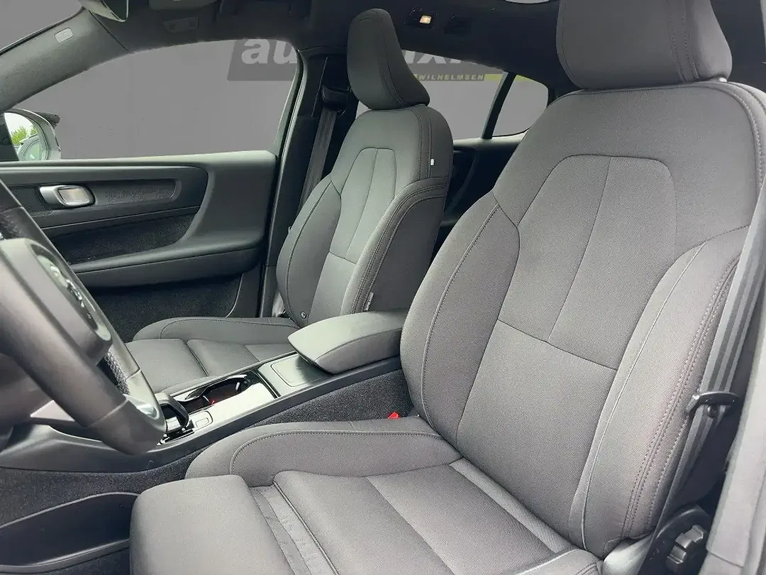 Volvo C40 EV Recharge Plus - Thumbnail 6