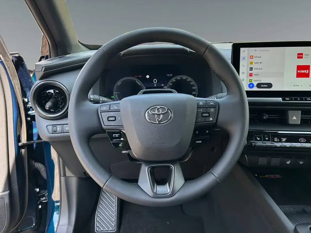 Toyota C-HR Hybrid Teamplayer - Thumbnail 12