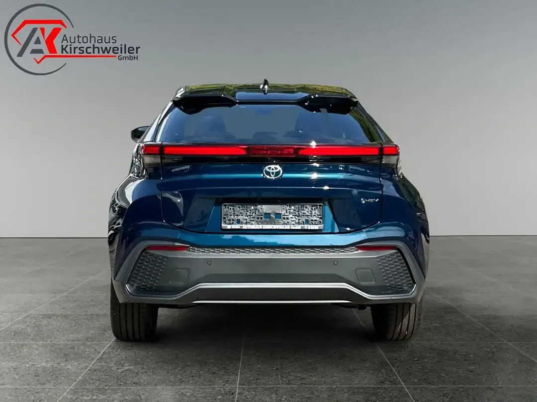 Toyota C-HR Hybrid Teamplayer - Thumbnail 4