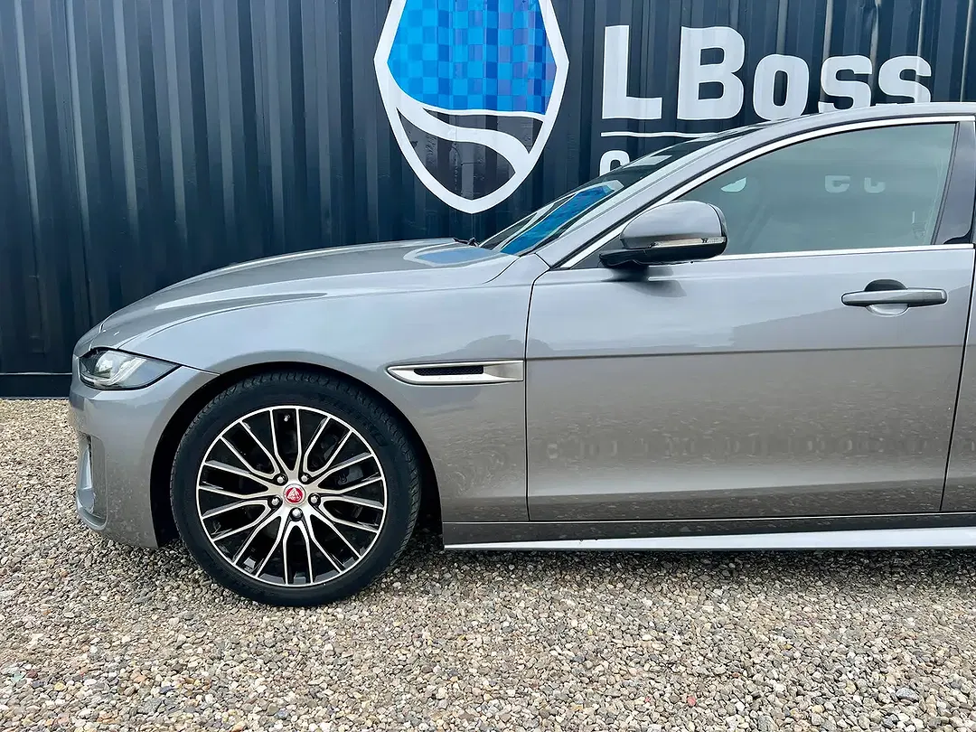 Jaguar XE P250 2.0 S - Thumbnail 13