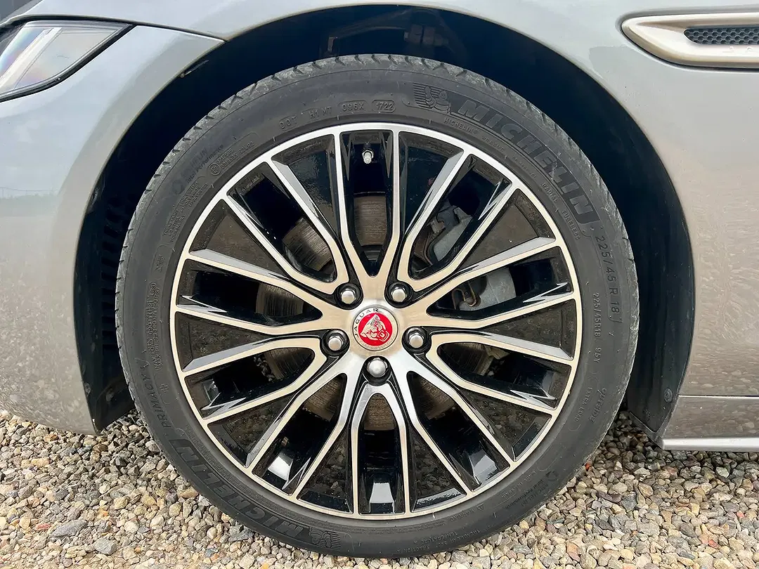 Jaguar XE P250 2.0 S - Thumbnail 14