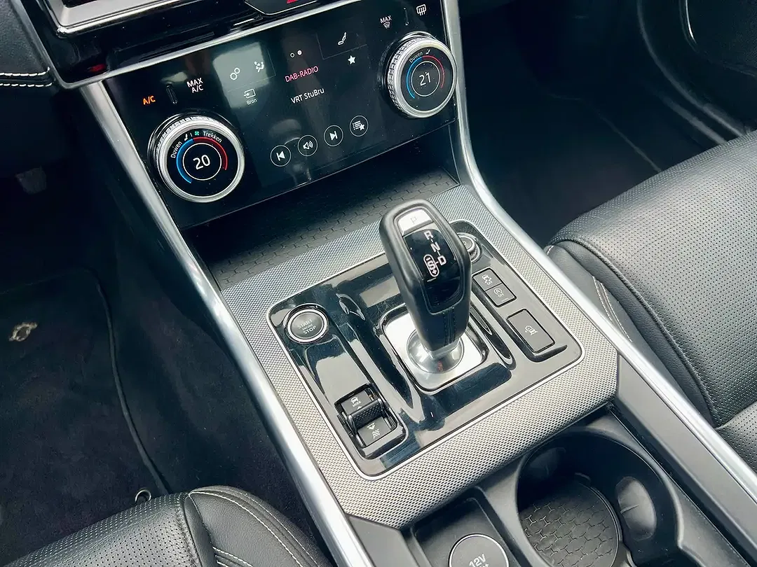 Jaguar XE P250 2.0 S - Thumbnail 21