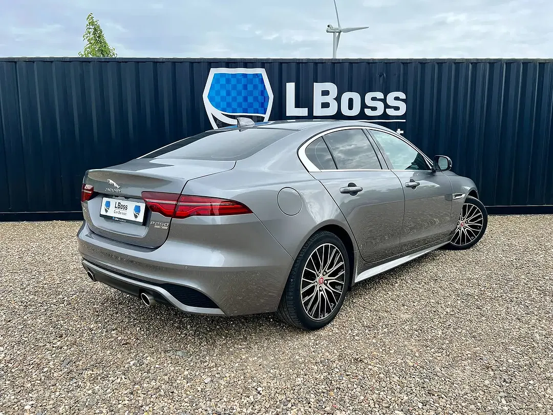 Jaguar XE P250 2.0 S - Thumbnail 27