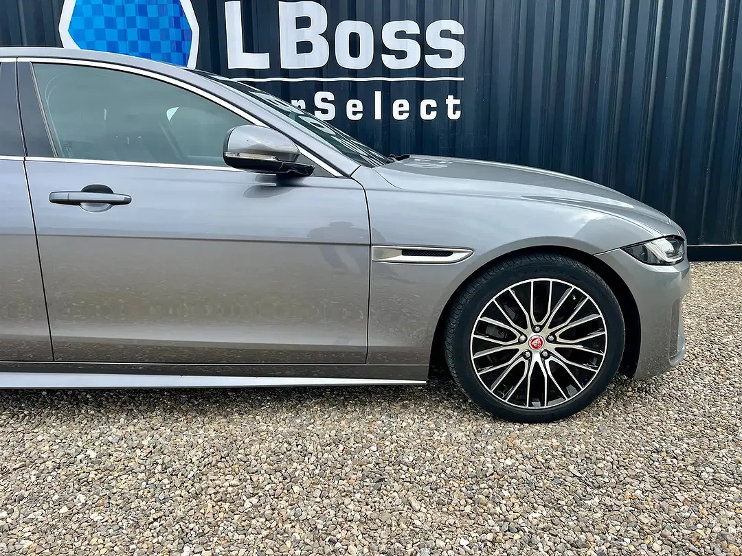Jaguar XE P250 2.0 S - Thumbnail 36