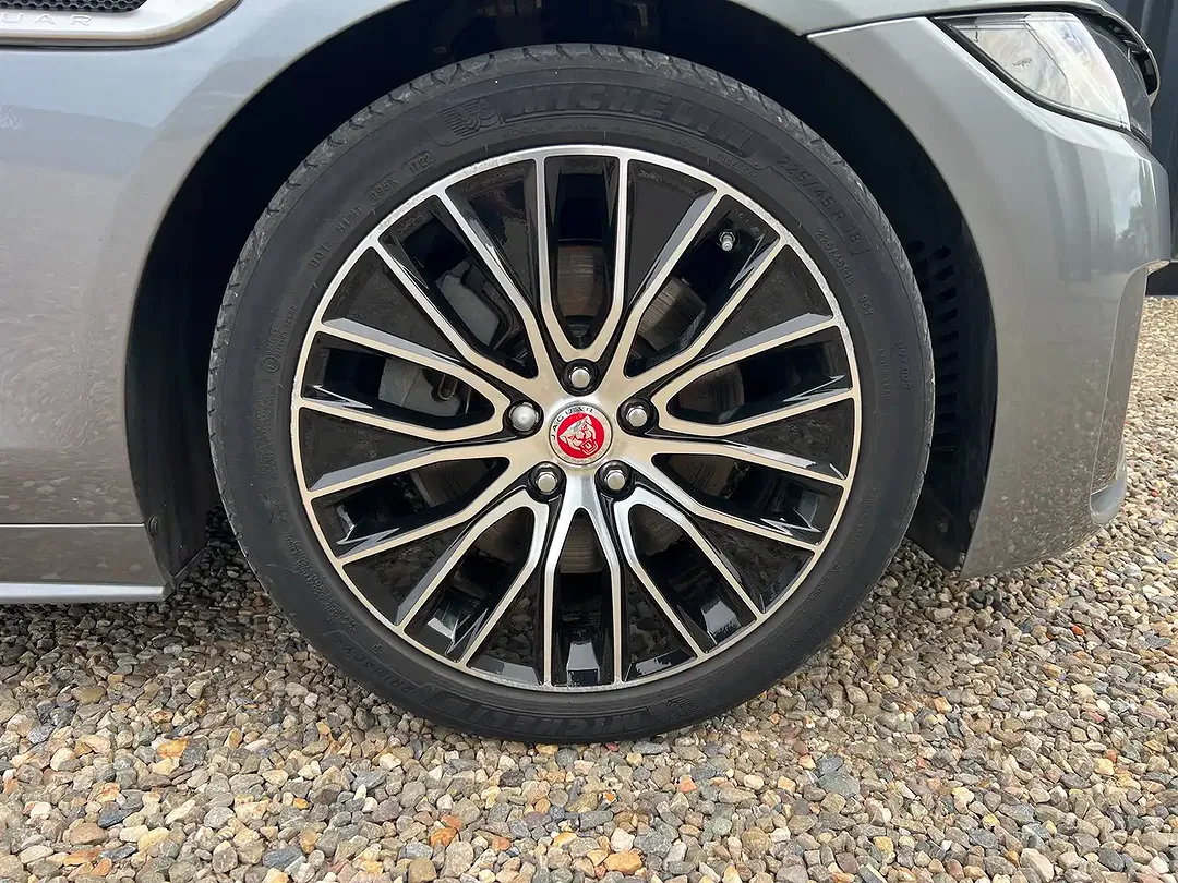 Jaguar XE P250 2.0 S - Thumbnail 37