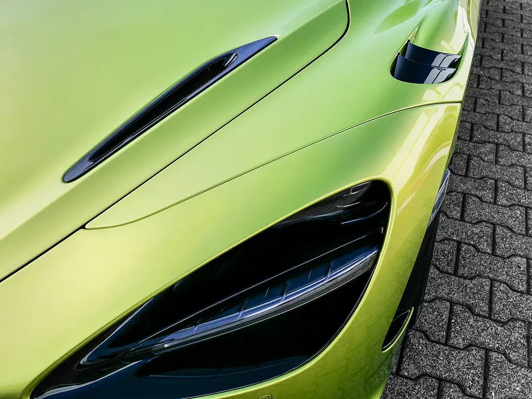 McLaren 750S Coupé - Thumbnail 12