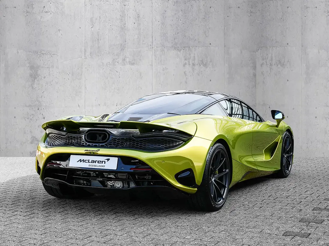 McLaren 750S Coupé - Thumbnail 3