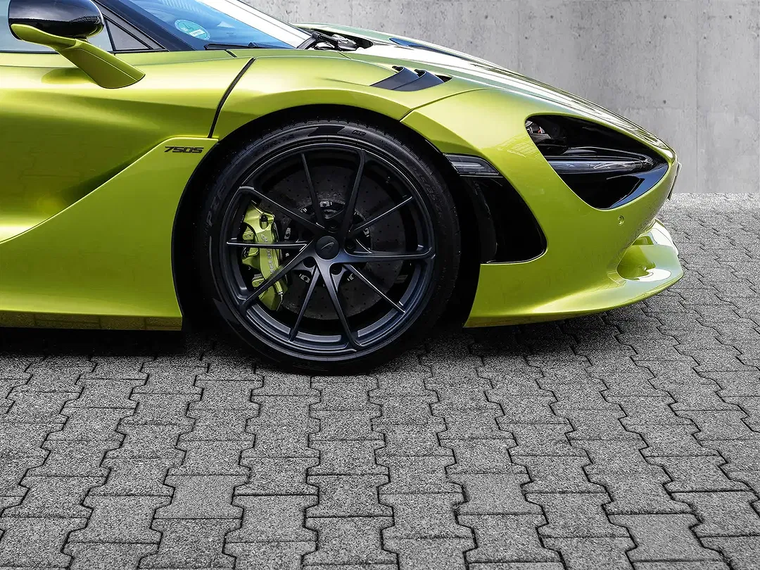 McLaren 750S Coupé - Thumbnail 9