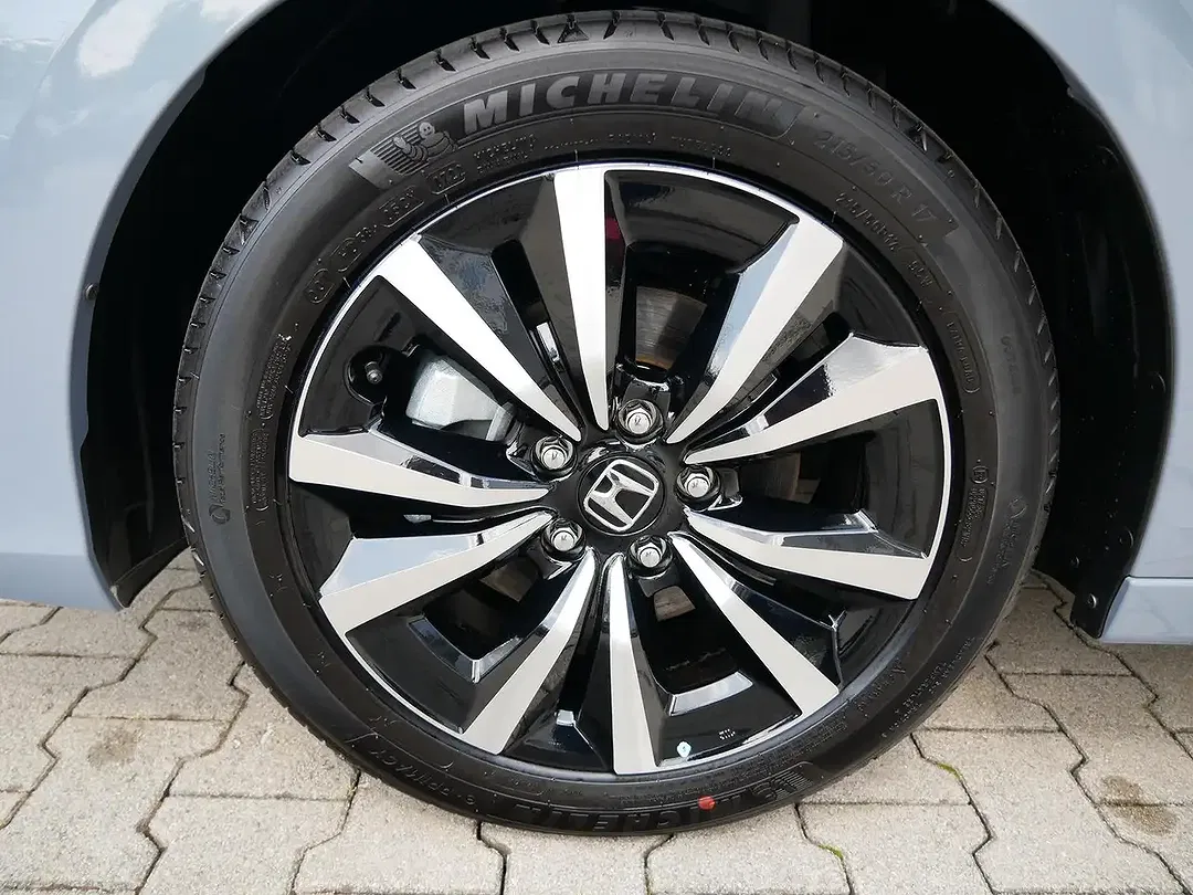 Honda Civic e:HEV Elegance - Thumbnail 10