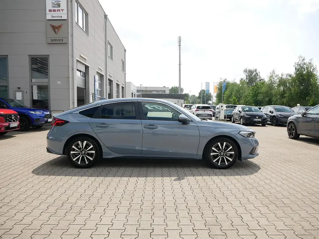 Honda Civic e:HEV Elegance - Thumbnail 5