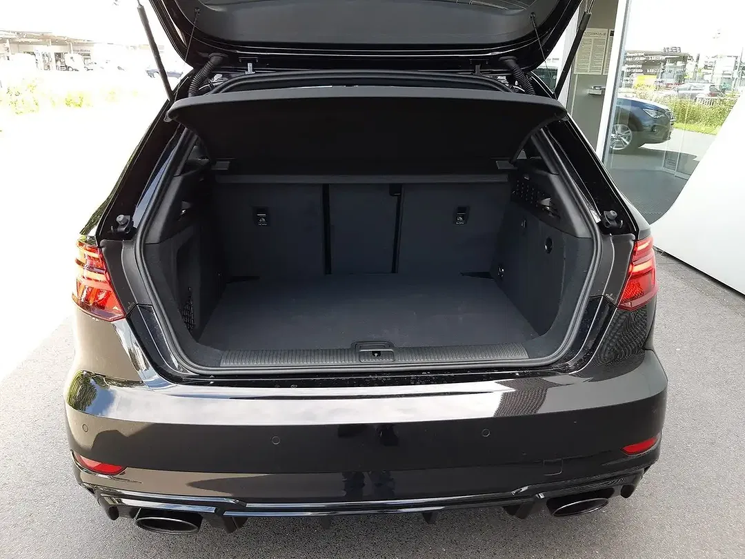 Audi RS3 S tronic quattro Sportback - Thumbnail 11