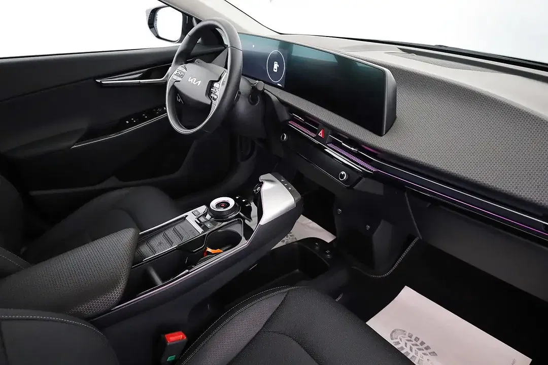 Kia EV6 Business Plus - Thumbnail 3