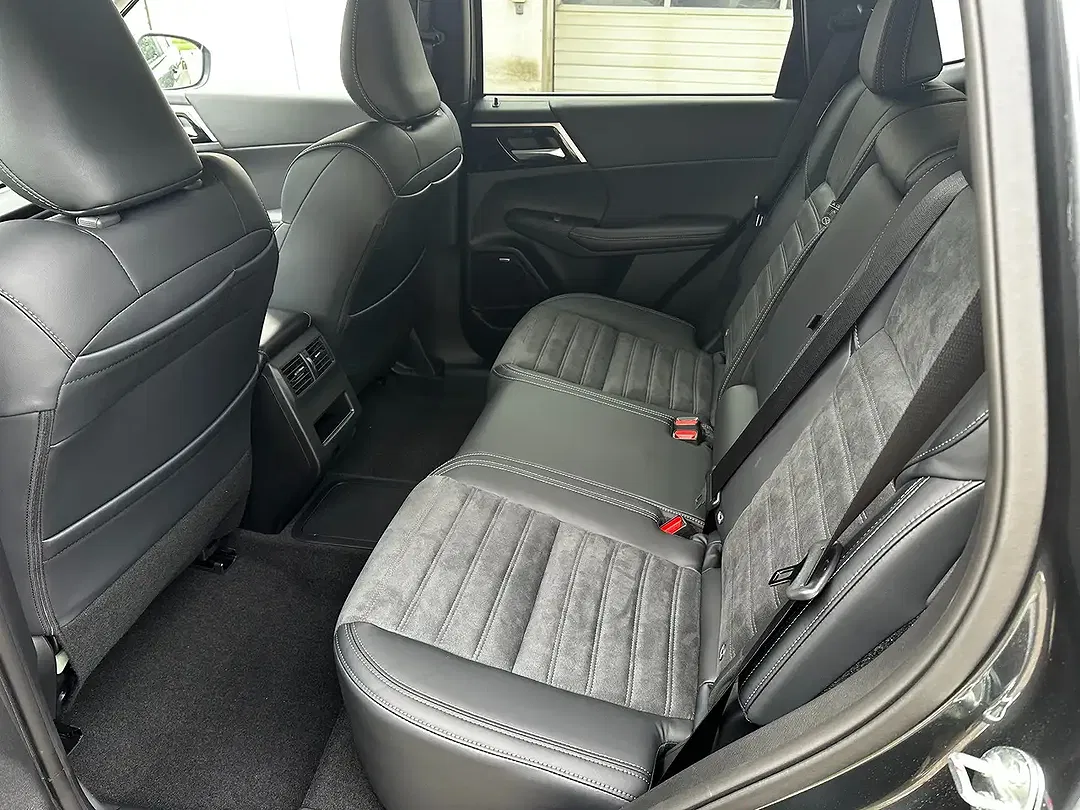 Mitsubishi Outlander 2.4 PHEV Diamant Plus - Thumbnail 9