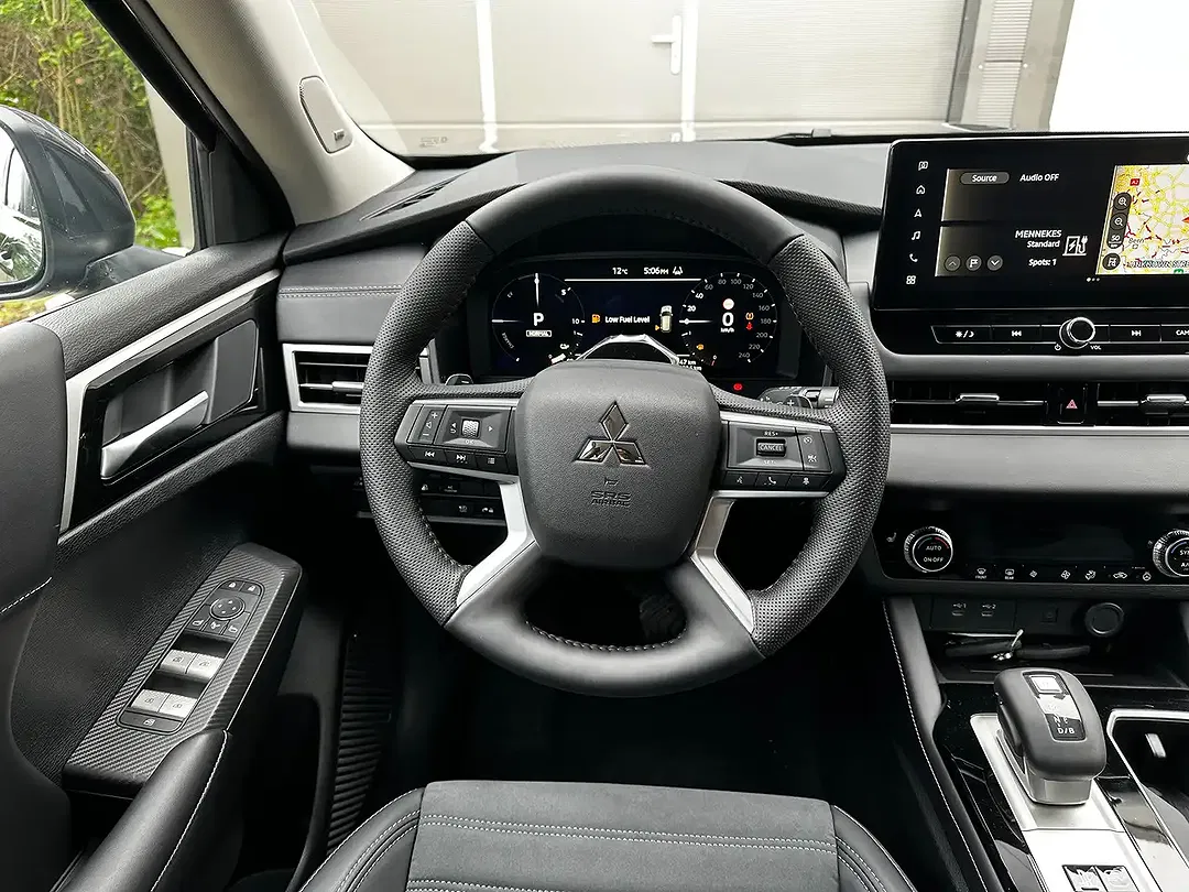 Mitsubishi Outlander 2.4 PHEV Diamant Plus - Thumbnail 14