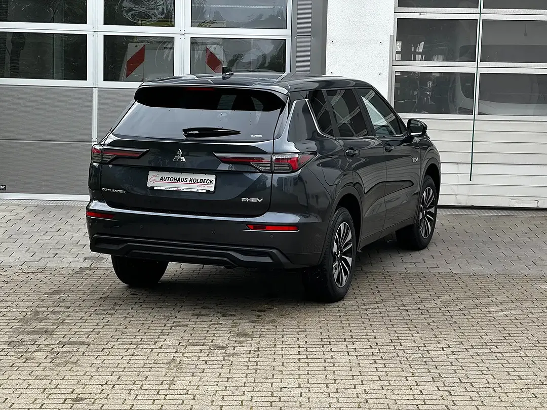 Mitsubishi Outlander 2.4 PHEV Diamant Plus - Thumbnail 3