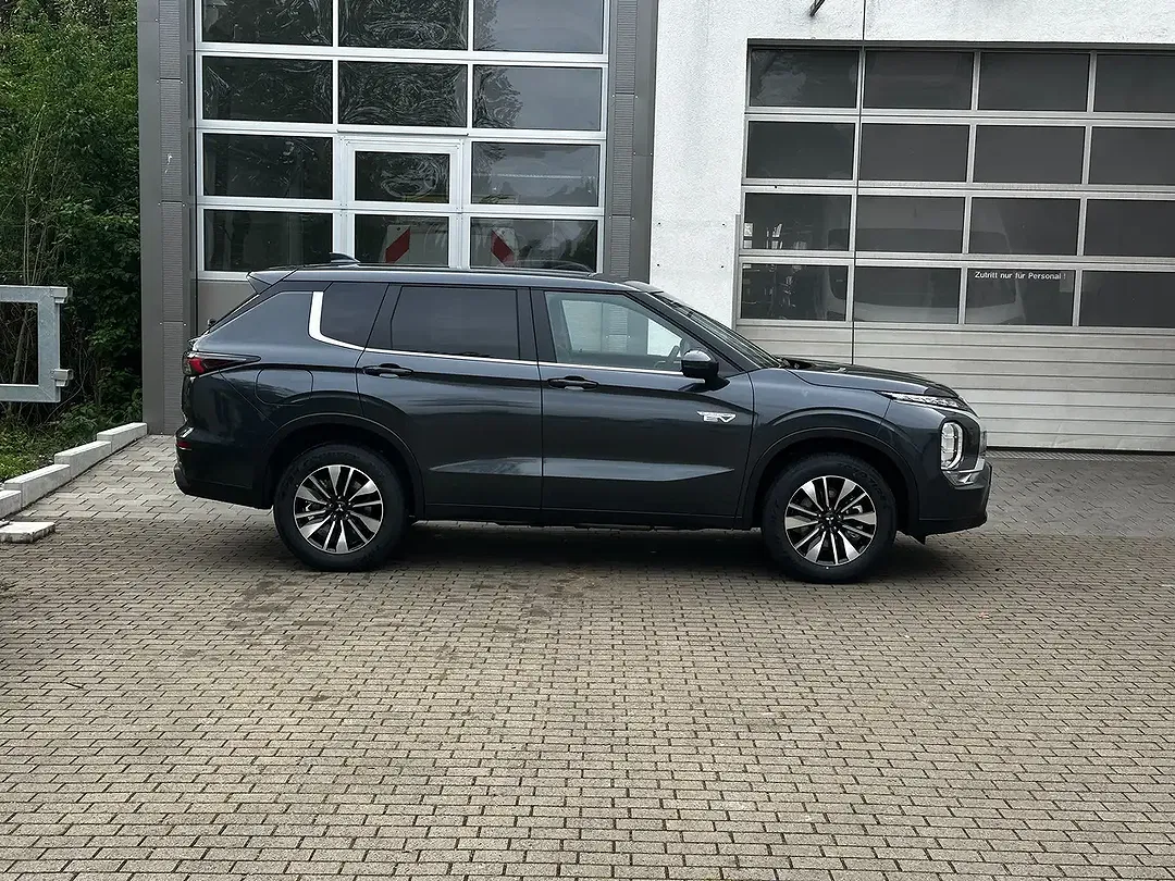 Mitsubishi Outlander 2.4 PHEV Diamant Plus - Thumbnail 4