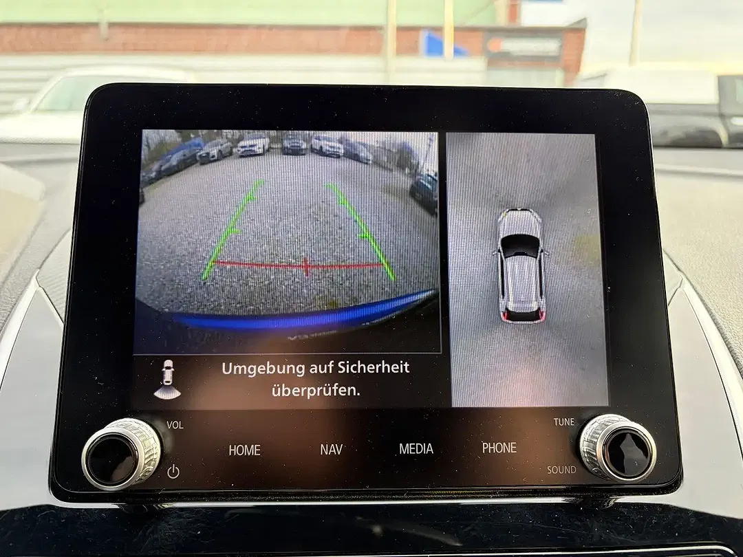 Mitsubishi Eclipse Cross PHEV 4WD Intro Edition - Thumbnail 11