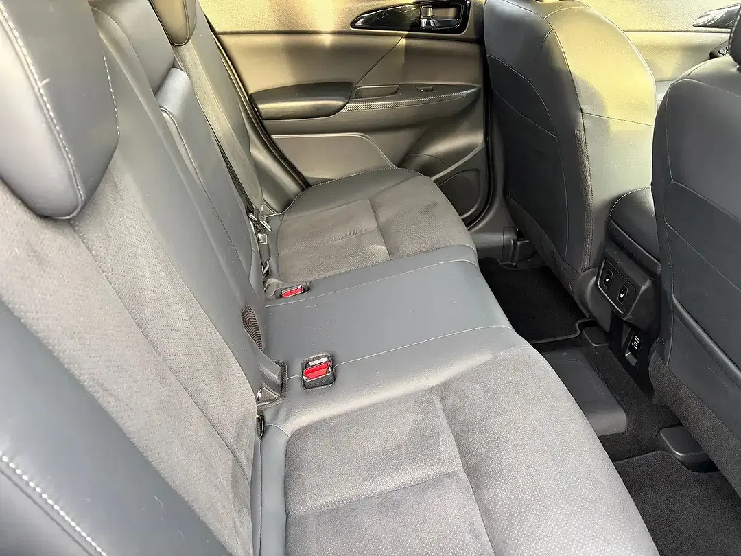 Mitsubishi Eclipse Cross PHEV 4WD Intro Edition - foto 15