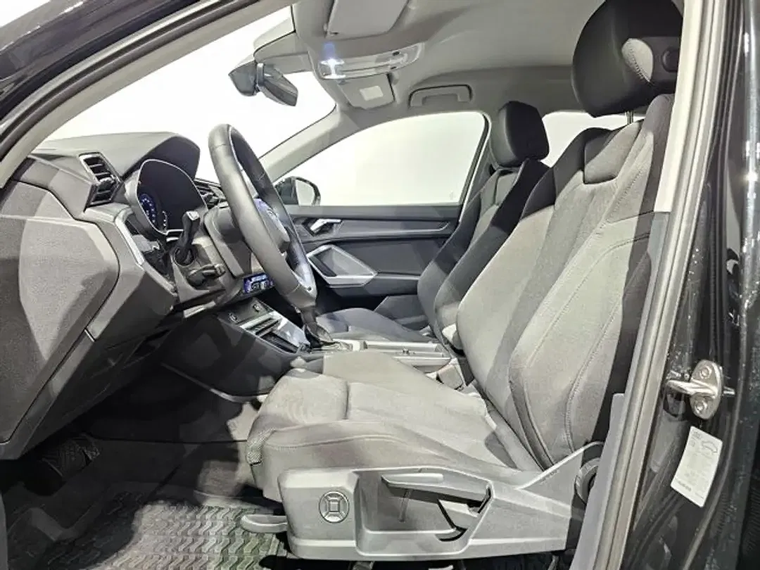 Audi Q3 35 TFSI sport plus - Thumbnail 12