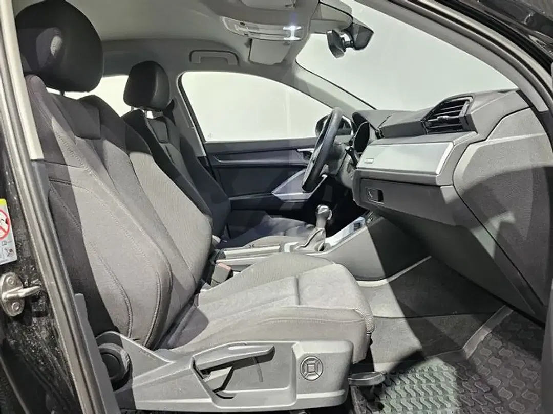 Audi Q3 35 TFSI sport plus - Thumbnail 13